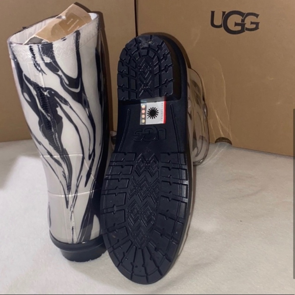UGG SIENNA MARBLE.price Is Firm! - Picture 4 of 5